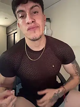 strongboy  online show from June 9, 2026, 5:03 pm