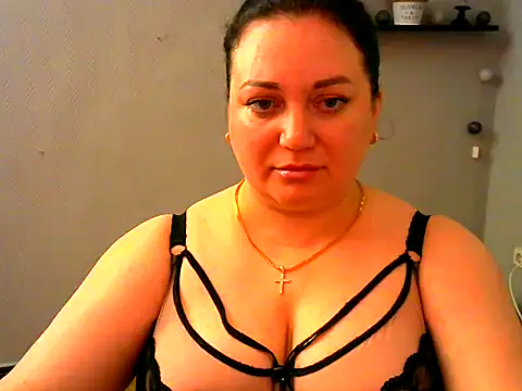 Snapshot of AmanaGi chatting on January 8, 2025, 4:44 pm AmanaGi online show from January 8, 2025, 4:44 pm