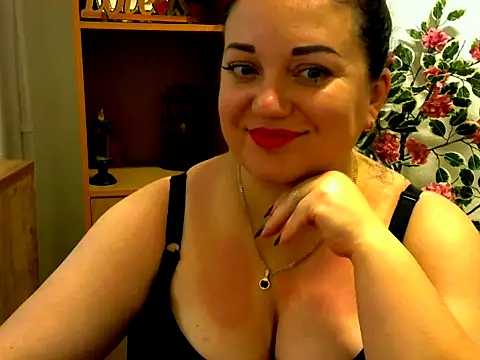 Snapshot of AmanaGi chatting on October 24, 2025, 11:20 am AmanaGi online show from October 24, 2025, 11:20 am