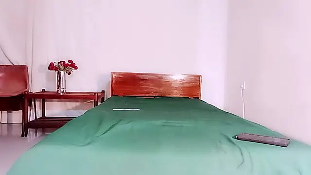 Madu 19 online show from June 12, 2026, 11:52 am