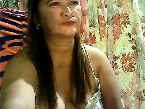 hott scarlett online show from May 31, 2026, 2:45 pm