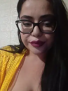 Snapshot of AriaRussell chatting on July 24, 2026, 6:59 pm AriaRussell online show from July 24, 2026, 6:59 pm