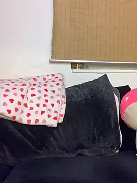 autumnsbedroom online show from March 21, 2026, 12:56 am