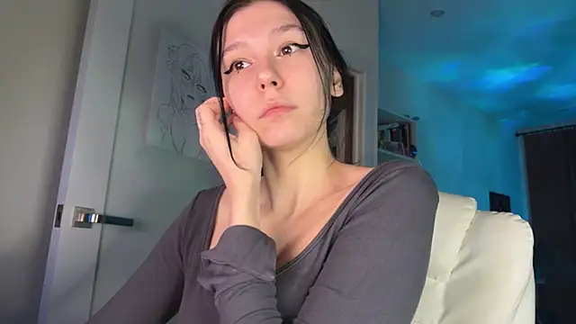 pinkdolly18 online show from October 27, 2025, 10:11 pm