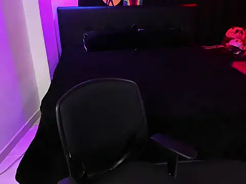 lia minami online show from April 10, 2026, 3:24 am