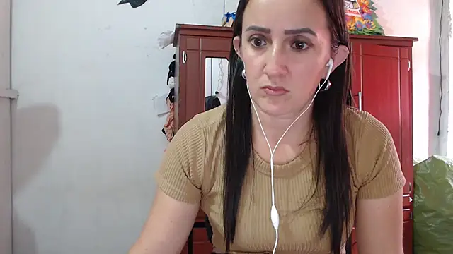 DeepAnal07 online show from October 20, 2025, 6:08 pm