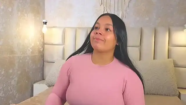 EmilyQueen3x online show from May 22, 2026, 2:15 pm