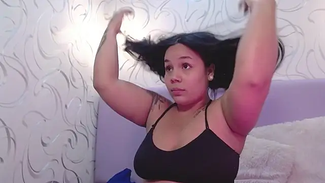 EmilyQueen3x online show from October 19, 2025, 5:48 pm