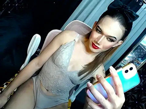 blowzy sexy online show from July 26, 2026, 2:46 pm