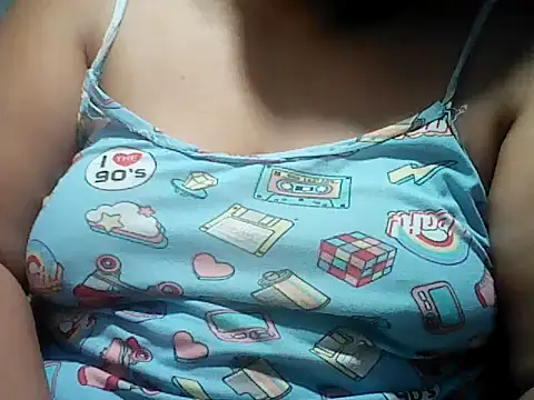 Snapshot of Sexyhorney4u chatting on April 6, 2026, 9:05 pm Sexyhorney4u online show from April 6, 2026, 9:05 pm