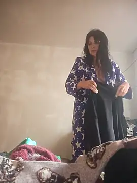 Flo Sandra online show from October 8, 2025, 6:37 am