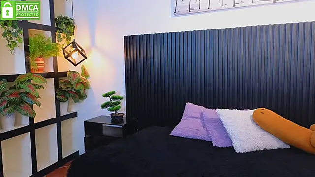 Ivy Gail online show from October 8, 2025, 4:47 am