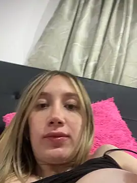 Snapshot of horny__molly_ chatting on April 9, 2026, 6:19 am horny molly online show from April 9, 2026, 6:19 am