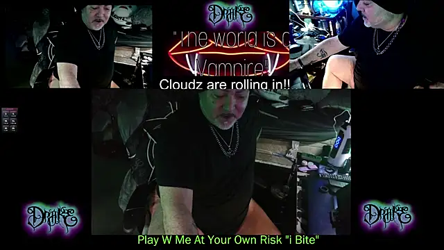 Snapshot of Drake_DVamp chatting on September 22, 2025, 5:24 am Drake DVamp online show from September 22, 2025, 5:24 am