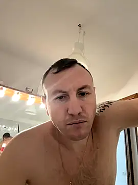 danicohoney online show from November 15, 2025, 11:14 am