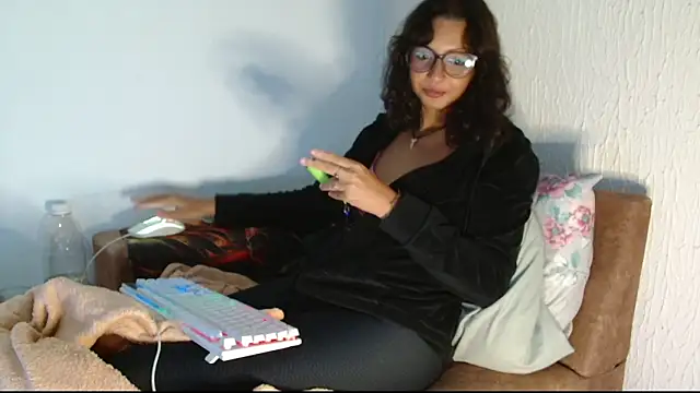 myamillor online show from February 23, 2026, 9:26 pm