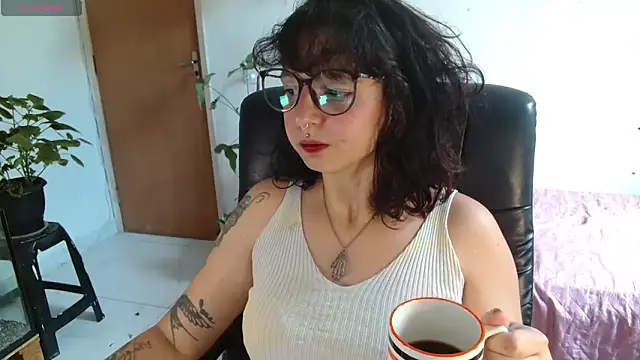 myamillor online show from October 29, 2025, 11:20 am