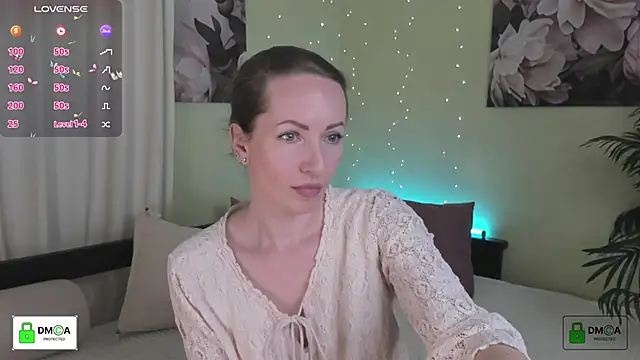 Queenymel online show from February 8, 2026, 3:10 pm