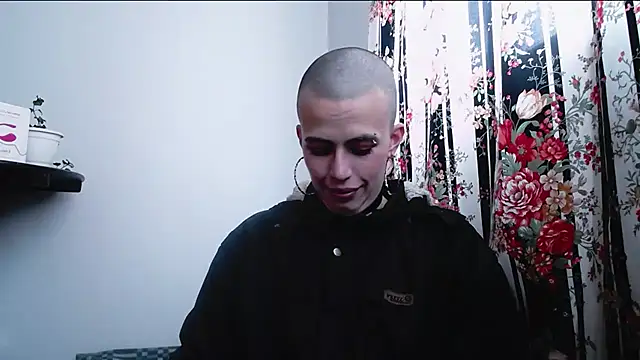 Snapshot of Cocain_Atenea chatting on November 16, 2025, 7:40 pm Cocain Atenea online show from November 16, 2025, 7:40 pm