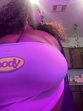 BigFineSelena online show from July 23, 2026, 8:16 pm