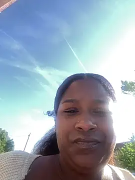 BigFineSelena online show from July 4, 2026, 1:48 pm