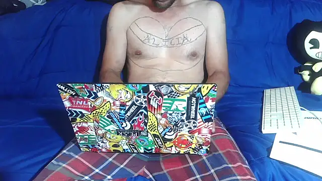 goodick4u28 online show from April 15, 2026, 7:36 am