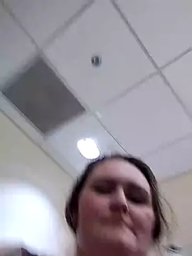 Snapshot of LunaaLovely chatting on February 16, 2026, 6:17 pm LunaaLovely online show from February 16, 2026, 6:17 pm