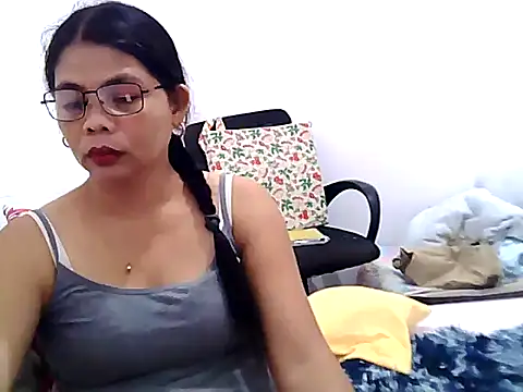 Snapshot of pinay_milfxx chatting on February 22, 2025, 11:57 pm pinay milfxx online show from February 22, 2025, 11:57 pm