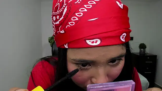 Snapshot of isabella_florez chatting on March 18, 2025, 12:17 pm isabella florez online show from March 18, 2025, 12:17 pm