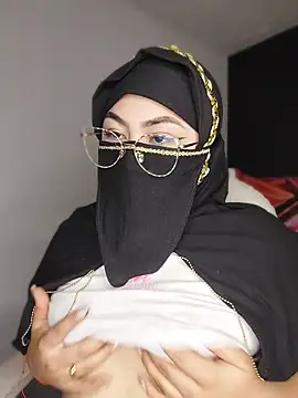 Hana    online show from March 25, 2026, 12:44 am