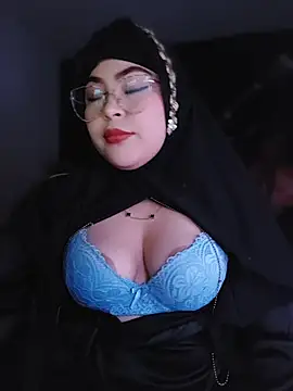 Snapshot of Hana___ chatting on July 13, 2026, 5:45 pm Hana online show from July 13, 2026, 5:45 pm