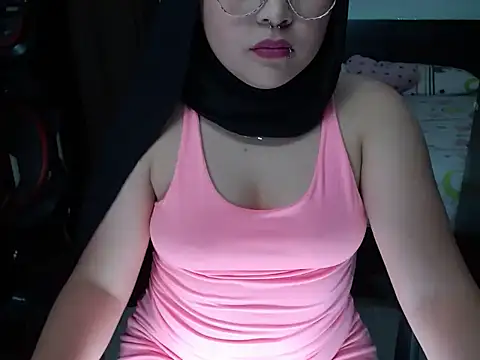 Snapshot of Hana___ chatting on January 24, 2025, 7:49 pm Hana online show from January 24, 2025, 7:49 pm