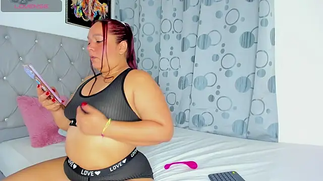 AmandaNordby  online show from November 8, 2025, 8:51 am