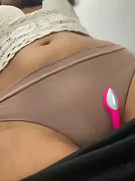 Snapshot of SheenaBrooke chatting on February 19, 2026, 5:37 am SheenaBrooke online show from February 19, 2026, 5:37 am