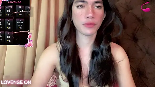QUEEN LILITH online show from June 18, 2026, 6:34 am