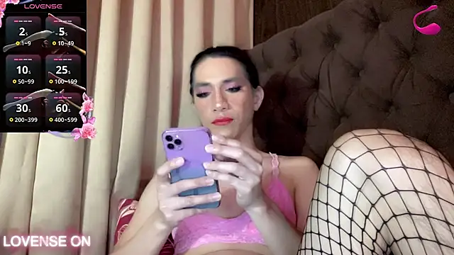 QUEEN LILITH online show from June 6, 2026, 8:08 am