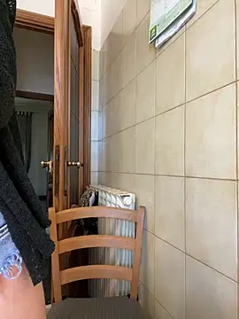 L000lita online show from March 27, 2026, 2:07 pm