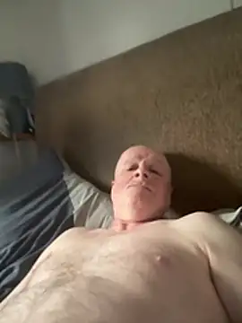 Snapshot of locallad88 chatting on February 6, 2026, 3:19 pm locallad88 online show from February 6, 2026, 3:19 pm