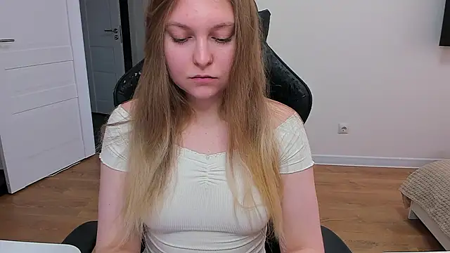 Snapshot of stacy_miracle chatting on February 24, 2026, 2:18 pm stacy miracle online show from February 24, 2026, 2:18 pm