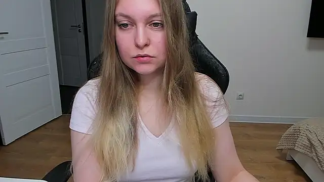 Snapshot of stacy_miracle chatting on February 13, 2026, 4:07 pm stacy miracle online show from February 13, 2026, 4:07 pm