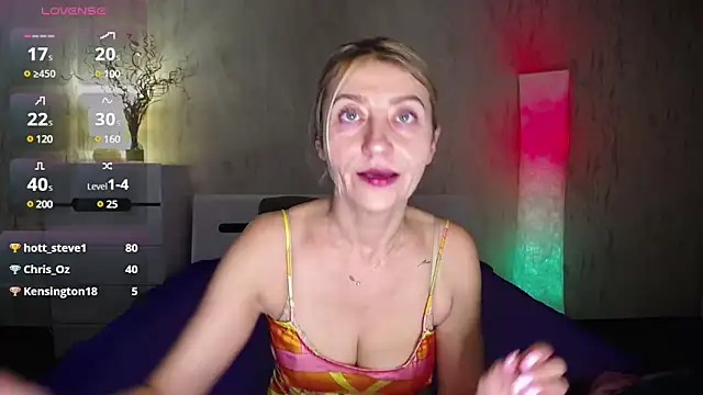 Snapshot of ZoeGrant chatting on March 11, 2025, 2:53 am ZoeGrant online show from March 11, 2025, 2:53 am