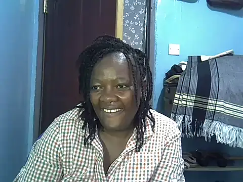 Ebonyceline online show from May 17, 2026, 7:19 am
