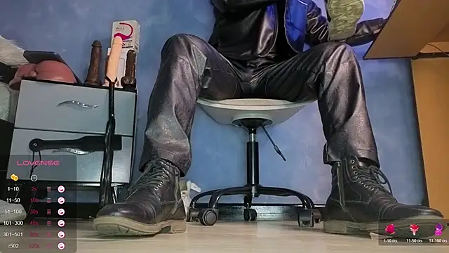 TomLover 12 online show from April 9, 2026, 10:43 am