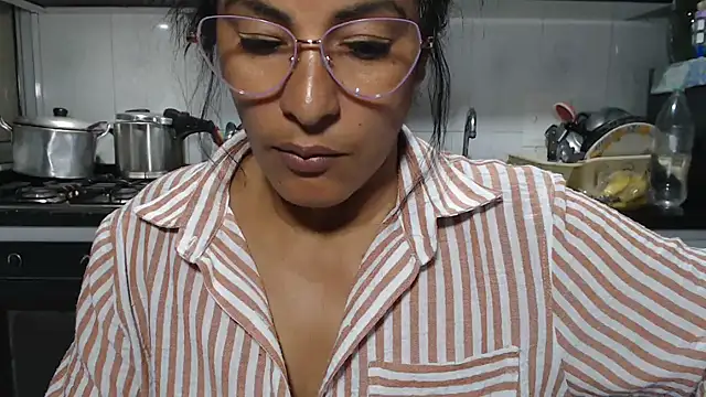 Snapshot of kateleyagrey chatting on February 3, 2026, 2:53 am kateleyagrey online show from February 3, 2026, 2:53 am