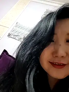 Snapshot of Bet_Lu chatting on May 12, 2026, 3:18 pm Bet Lu online show from May 12, 2026, 3:18 pm