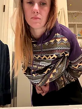 ClumsyLink online show from November 28, 2025, 11:38 pm