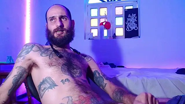 Snapshot of Tatted21xxx chatting on October 7, 2025, 11:00 am Tatted21xxx online show from October 7, 2025, 11:00 am