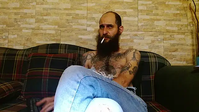 Snapshot of Tatted21xxx chatting on March 21, 2025, 4:28 am Tatted21xxx online show from March 21, 2025, 4:28 am