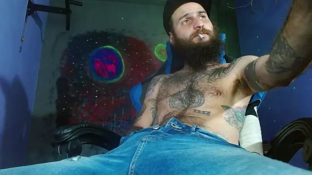Snapshot of Tatted21xxx chatting on February 19, 2025, 3:28 am Tatted21xxx online show from February 19, 2025, 3:28 am