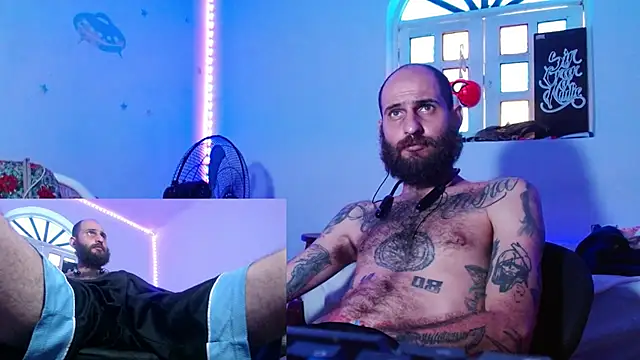 Snapshot of Tatted21xxx chatting on September 30, 2025, 5:52 pm Tatted21xxx online show from September 30, 2025, 5:52 pm